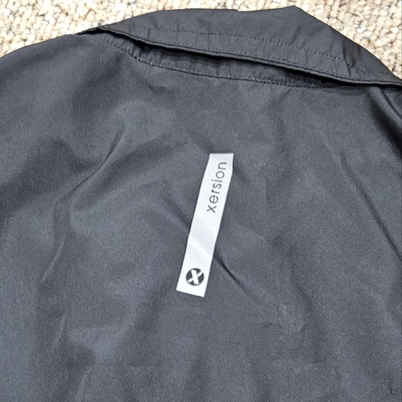 Xersion Spink Ombre Zip Front Vest Size L | Grey and Black - Picture 7 of 7